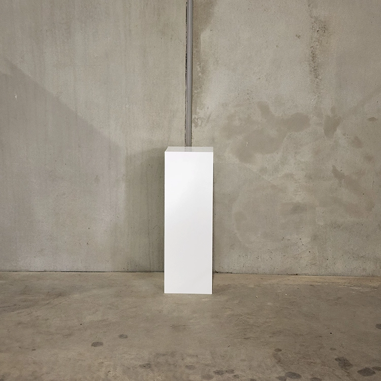 Product_WhiteAcrylicPlinth